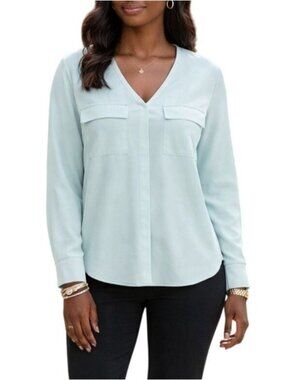 Forever 21 Size Medium Top Light Blue Long Sleeve V-Neck Blouse